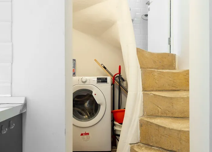 Chic 1br Retreat In St Julian's By Holi * St. Julian's